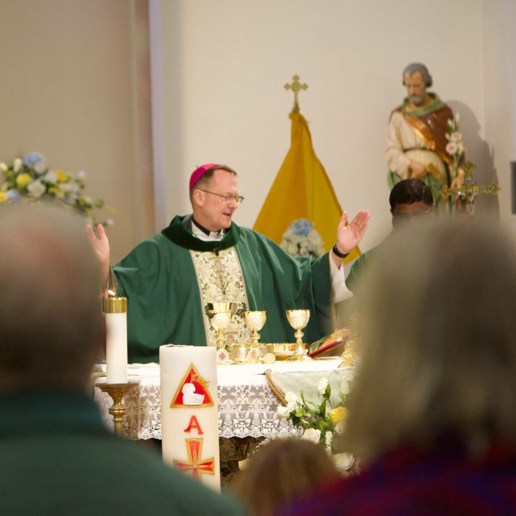 2023-10-14-03-57-08-DR2-Together_In_Holiness_Conference-CT51KC1-IC1-01-SPH-DR2O-IMG_7349