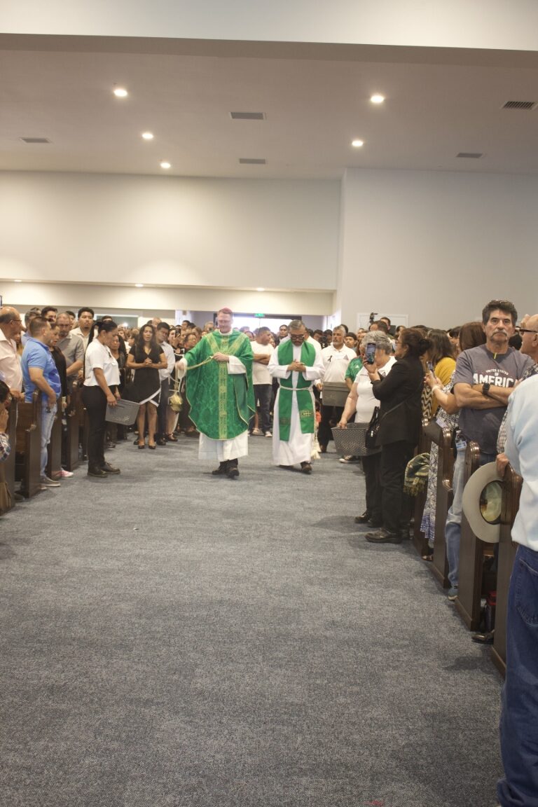 2024-09-14-2024-09-14-DR2-St_Peter_Canisius_Grand_Opening_Mass-CT51KC1-JP1-01-SPH-DR2O-IMG_4638