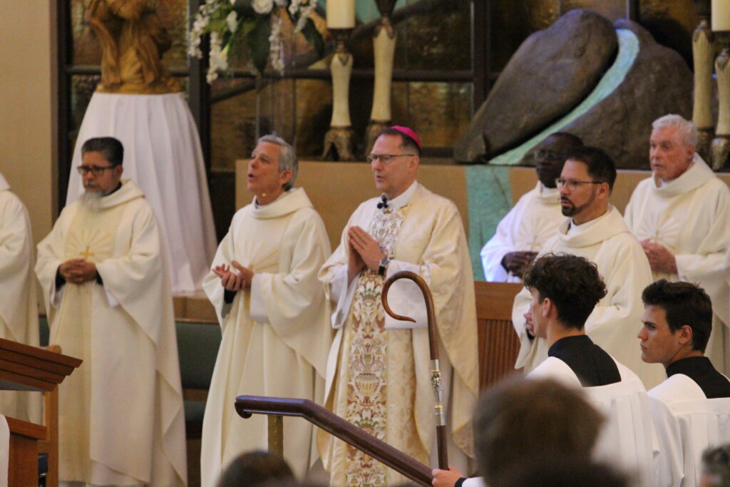 2025-04-23-22-04-59-DR2-Pope_Francis_Remembrance_Mass-CT51KC1-IC1-01-SPH-DR2O-IMG_6433