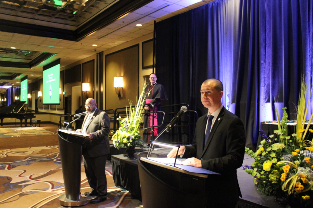 2025-04-25-06-38-20-DR2-Volunteer_Banquet-CT51KC1-IC1-01-SPH-DR2O-IMG_6510