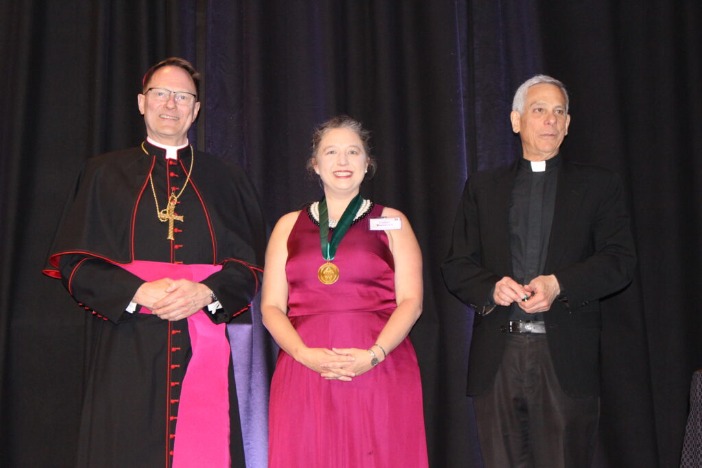 2025-04-25-06-40-09-DR2-Volunteer_Banquet-CT51KC1-IC1-01-SPH-DR2O-IMG_6523