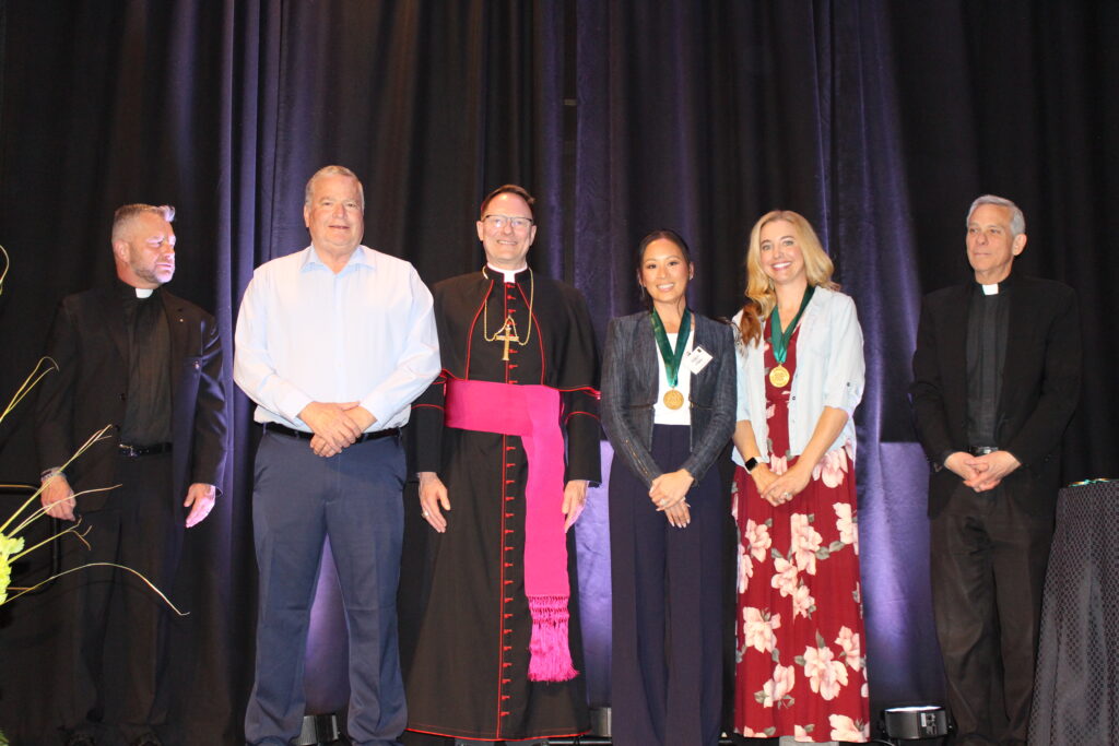 2025-04-25-06-42-19-DR2-Volunteer_Banquet-CT51KC1-IC1-01-SPH-DR2O-IMG_6551